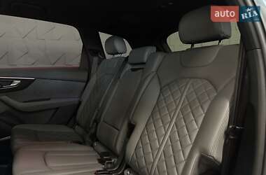 Внедорожник / Кроссовер Audi Q7 2021 в 