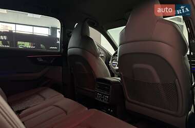 Внедорожник / Кроссовер Audi Q7 2021 в 