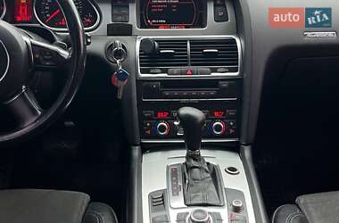 Внедорожник / Кроссовер Audi Q7 2007 в 