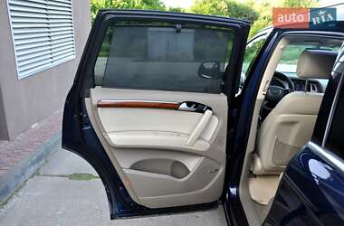 Внедорожник / Кроссовер Audi Q7 2013 в 