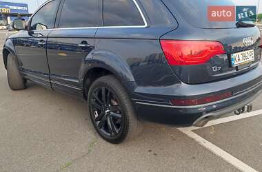 Внедорожник / Кроссовер Audi Q7 2010 в 