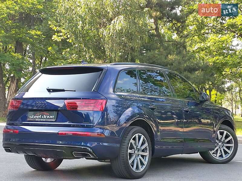 Позашляховик / Кросовер Audi Q7 2019 в Миколаєві
