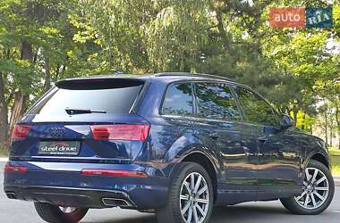 Внедорожник / Кроссовер Audi Q7 2019 в 