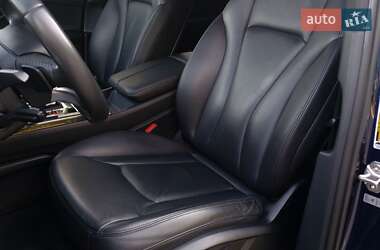 Внедорожник / Кроссовер Audi Q7 2019 в 