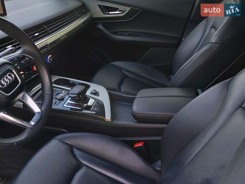 Позашляховик / Кросовер Audi Q7 2019 в Миколаєві