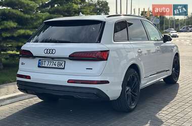 Внедорожник / Кроссовер Audi Q7 2019 в 
