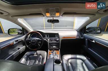 Внедорожник / Кроссовер Audi Q7 2011 в 