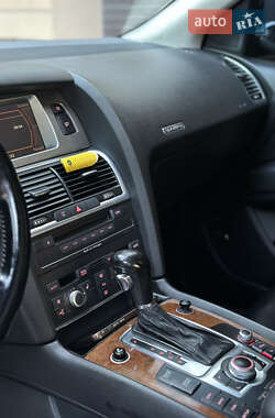 Внедорожник / Кроссовер Audi Q7 2008 в 