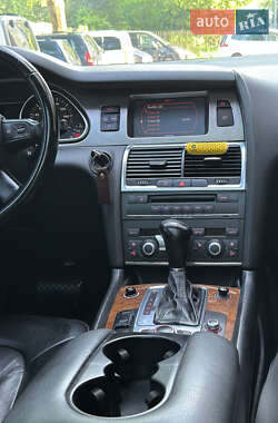 Внедорожник / Кроссовер Audi Q7 2008 в 