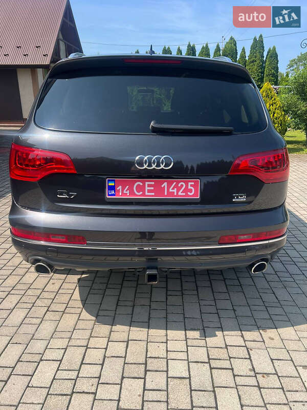 Позашляховик / Кросовер Audi Q7 2014 в Львові