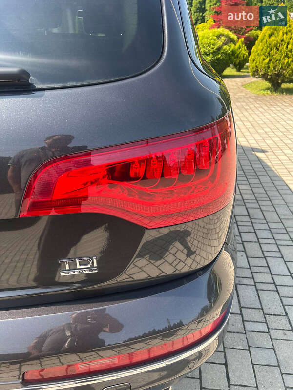 Позашляховик / Кросовер Audi Q7 2014 в Львові