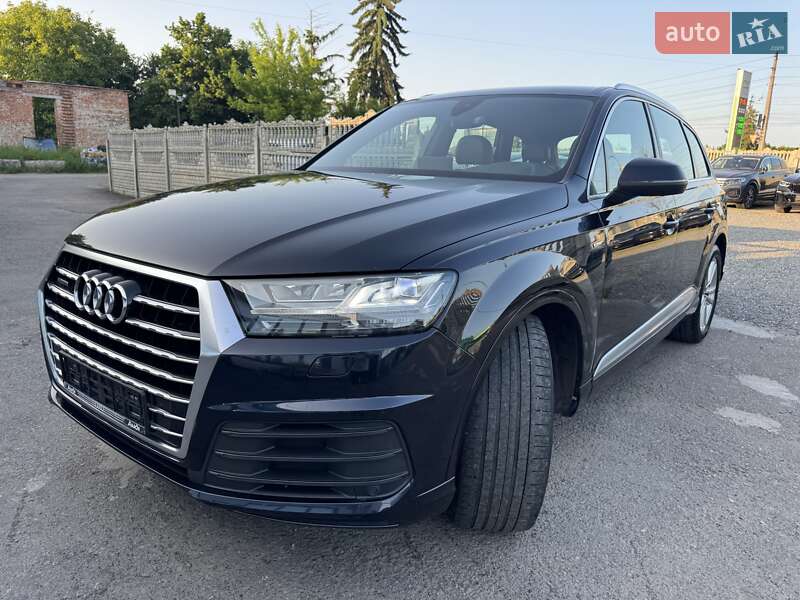 Внедорожник / Кроссовер Audi Q7 2016 в Тернополе