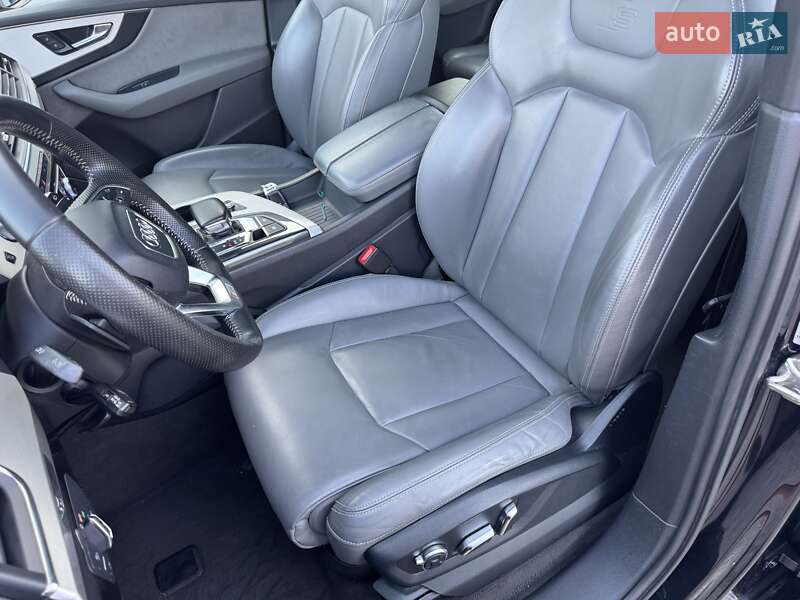 Внедорожник / Кроссовер Audi Q7 2016 в Тернополе