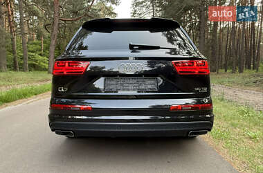 Внедорожник / Кроссовер Audi Q7 2019 в 