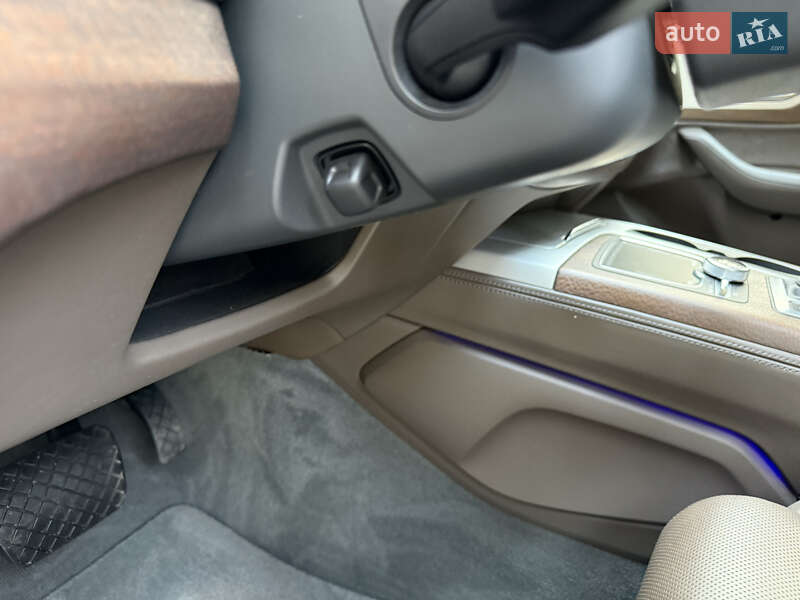 Внедорожник / Кроссовер Audi Q7 2019 в Киеве