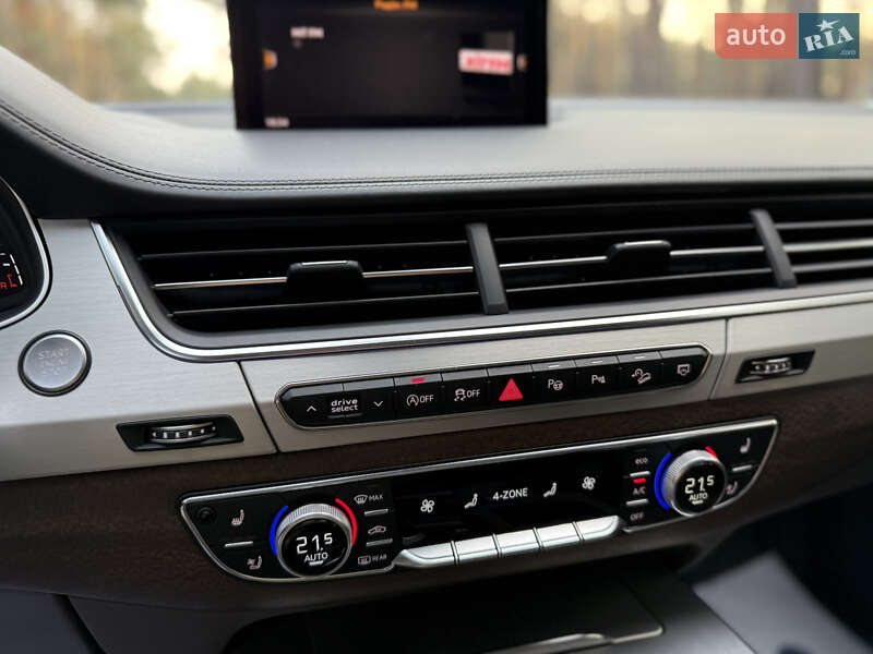 Внедорожник / Кроссовер Audi Q7 2019 в Киеве