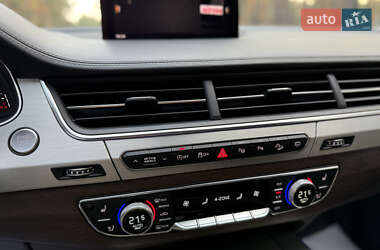 Внедорожник / Кроссовер Audi Q7 2019 в 