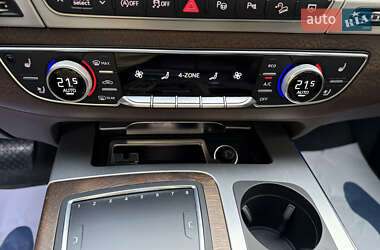 Внедорожник / Кроссовер Audi Q7 2019 в 