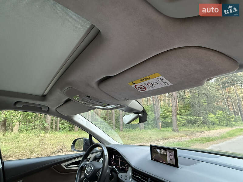 Внедорожник / Кроссовер Audi Q7 2019 в Киеве