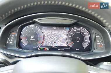 Позашляховик / Кросовер Audi Q7 2020 в 