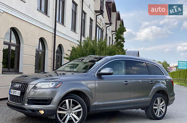 Внедорожник / Кроссовер Audi Q7 2012 в 