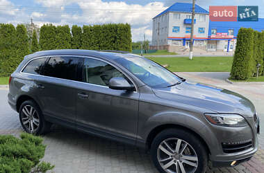 Внедорожник / Кроссовер Audi Q7 2012 в 