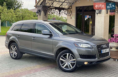 Внедорожник / Кроссовер Audi Q7 2012 в 