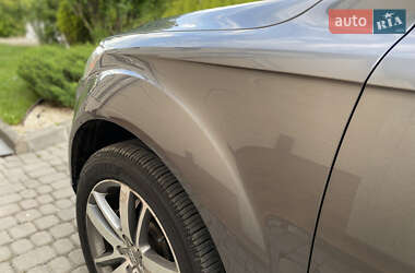 Внедорожник / Кроссовер Audi Q7 2012 в 
