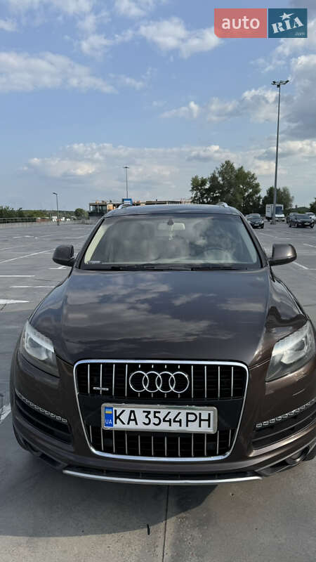 Внедорожник / Кроссовер Audi Q7 2010 в Киеве