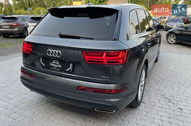 Внедорожник / Кроссовер Audi Q7 2018 в 