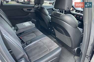 Внедорожник / Кроссовер Audi Q7 2018 в 