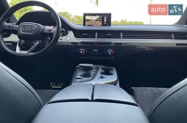Внедорожник / Кроссовер Audi Q7 2018 в 