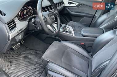 Внедорожник / Кроссовер Audi Q7 2018 в 