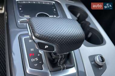 Внедорожник / Кроссовер Audi Q7 2018 в 