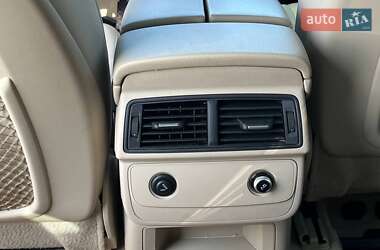 Внедорожник / Кроссовер Audi Q7 2016 в 