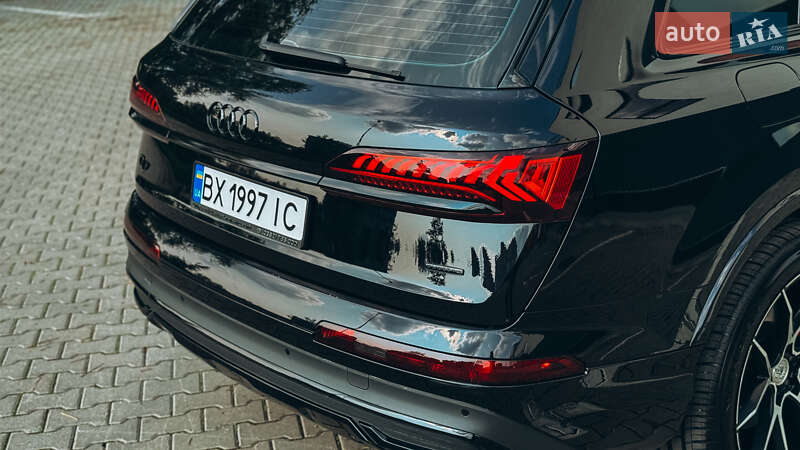 Внедорожник / Кроссовер Audi Q7 2020 в Хмельницком