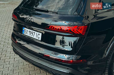 Внедорожник / Кроссовер Audi Q7 2020 в 
