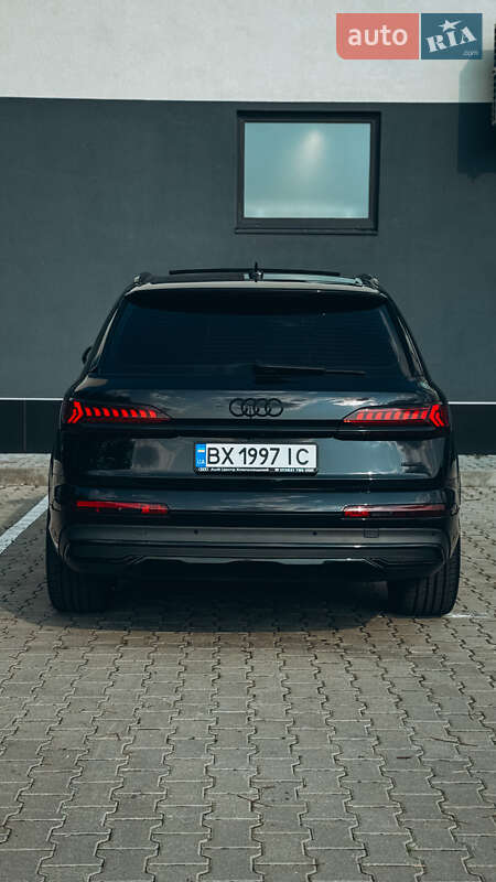 Внедорожник / Кроссовер Audi Q7 2020 в Хмельницком