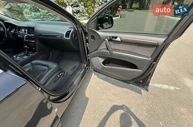 Внедорожник / Кроссовер Audi Q7 2011 в 