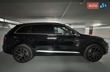 Внедорожник / Кроссовер Audi Q7 2017 в Ивано-Франковске