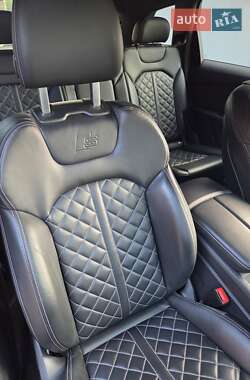 Внедорожник / Кроссовер Audi Q7 2019 в 