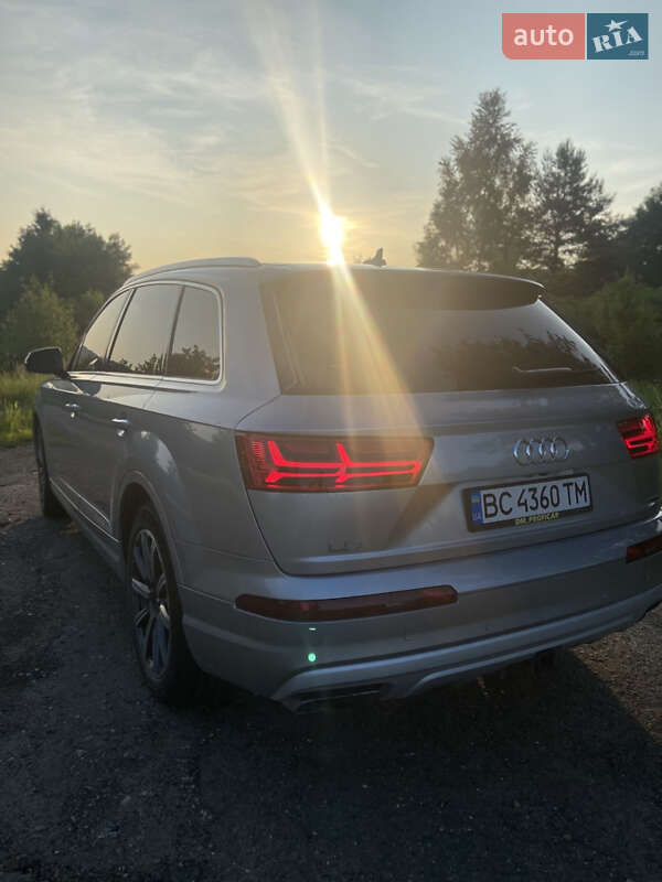 Позашляховик / Кросовер Audi Q7 2016 в Дрогобичі