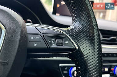 Внедорожник / Кроссовер Audi Q7 2016 в 