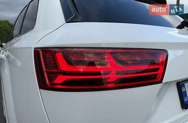 Внедорожник / Кроссовер Audi Q7 2016 в 