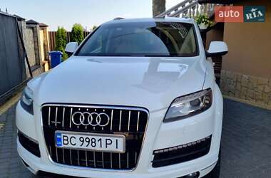 Внедорожник / Кроссовер Audi Q7 2015 в 