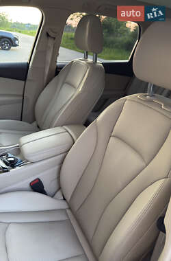 Внедорожник / Кроссовер Audi Q7 2017 в 