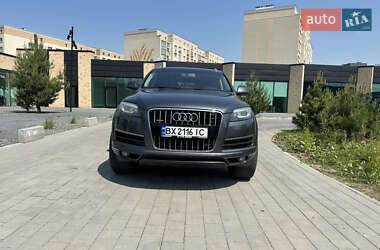 Внедорожник / Кроссовер Audi Q7 2013 в 