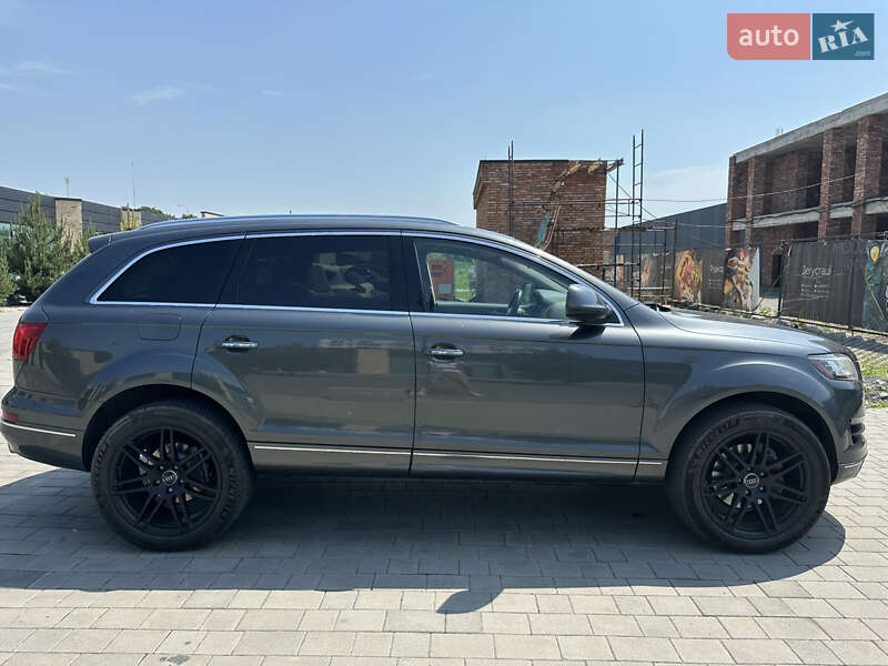 Внедорожник / Кроссовер Audi Q7 2013 в 
