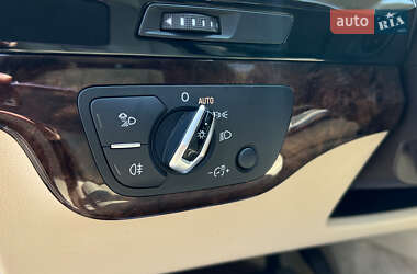 Внедорожник / Кроссовер Audi Q7 2016 в 