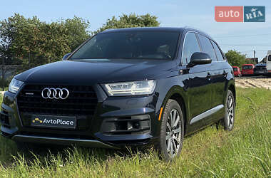 Внедорожник / Кроссовер Audi Q7 2017 в 